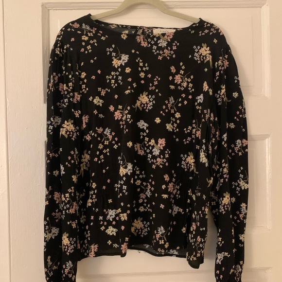 Long Sleeved, Cinched Waist Floral Top - Picture 1 of 3